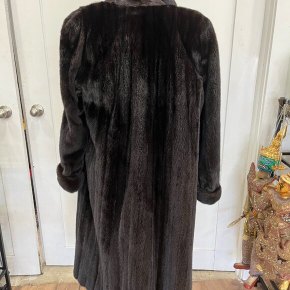 Beautiful Black Mink Coat - Picture 2 of 2
